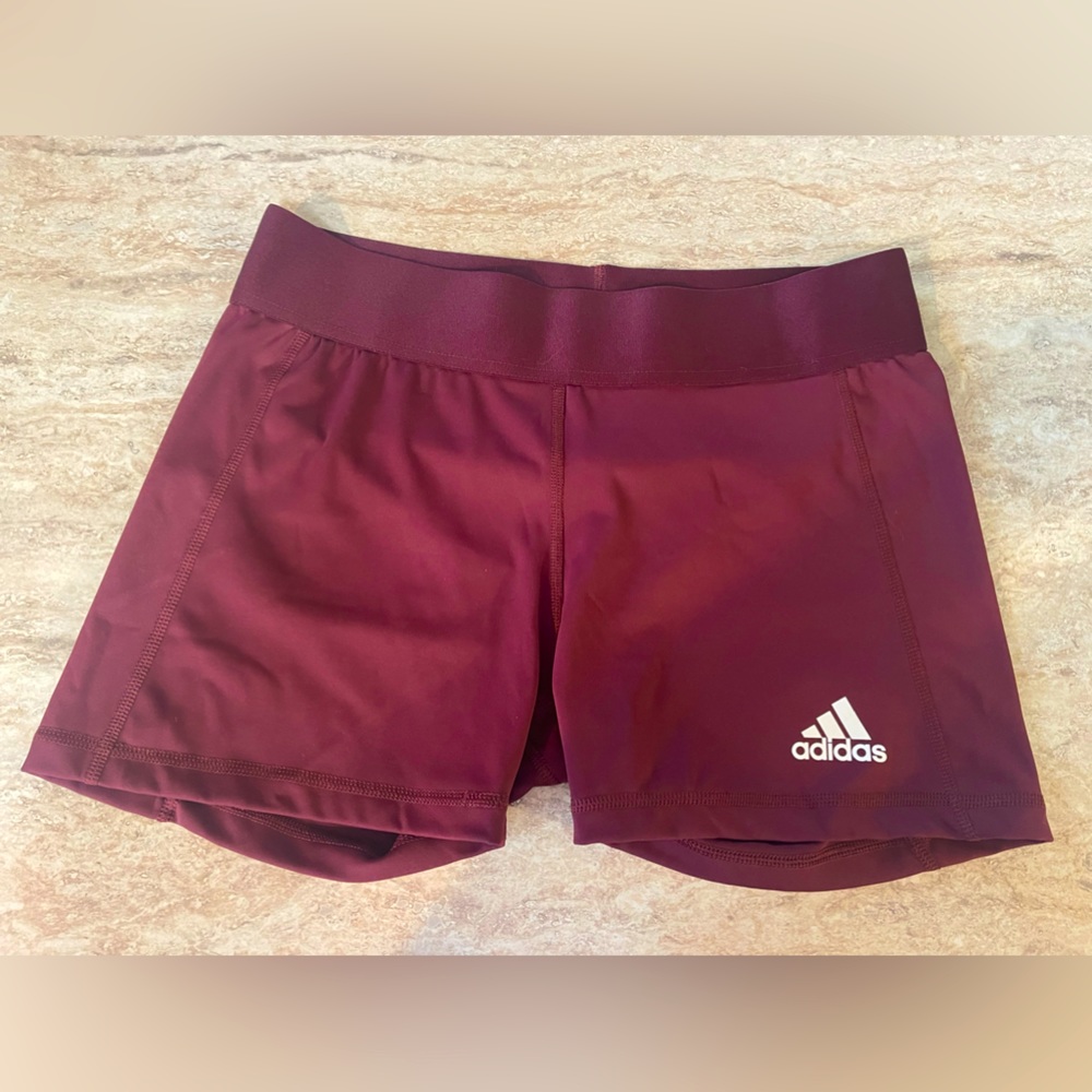 Brand New Adidas Aeroready Short Leggings- Size M NWOT